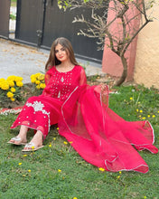 Load image into Gallery viewer, AZ ORGANZA-COLLECTION  VC-78 RED STITCH