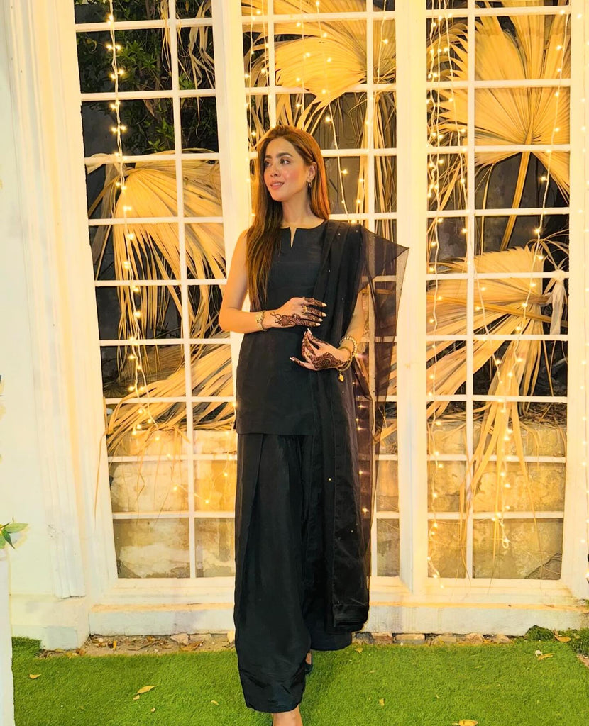 AZ SILK-COLLECTION FARSHI BLACK STITCH